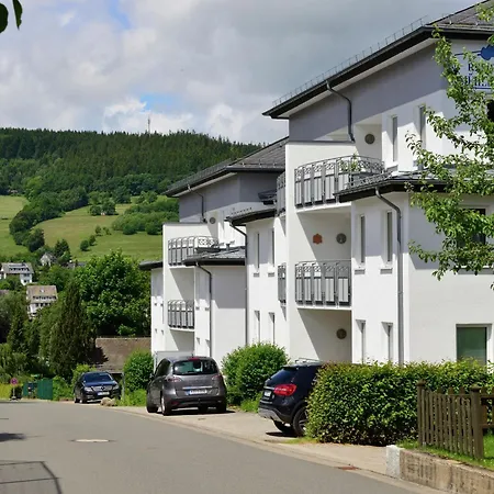 Apartmán Geraeumiges Mit Balkon In