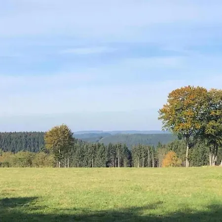 Apartmán Geraeumiges Mit Balkon In